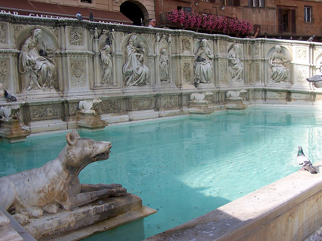 Fonte Gaia - Piazza del Campo - Siena, Italy